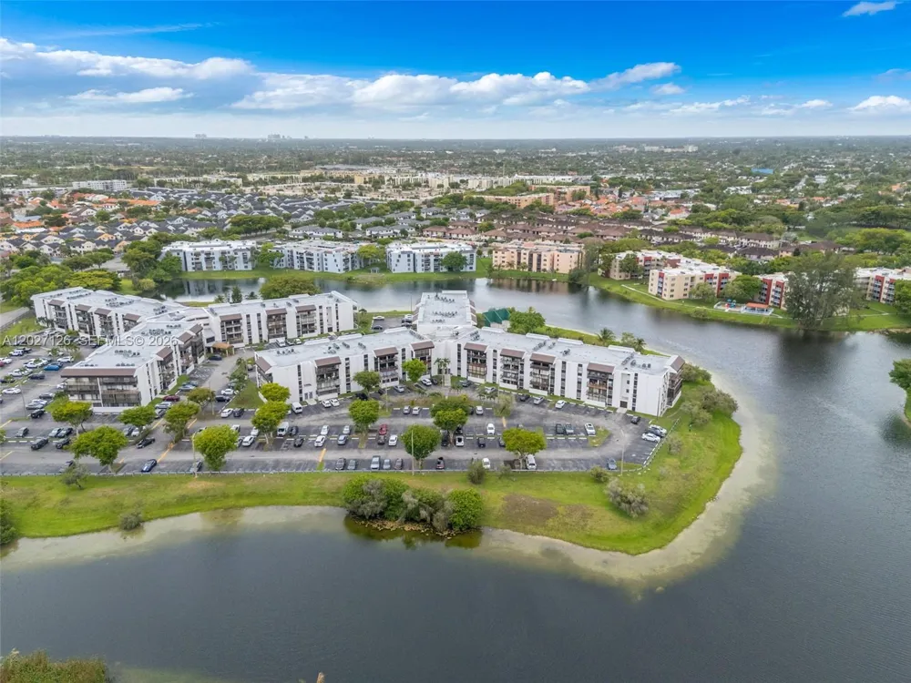 1350 SW 122nd Ave #415 Miami, FL 33184