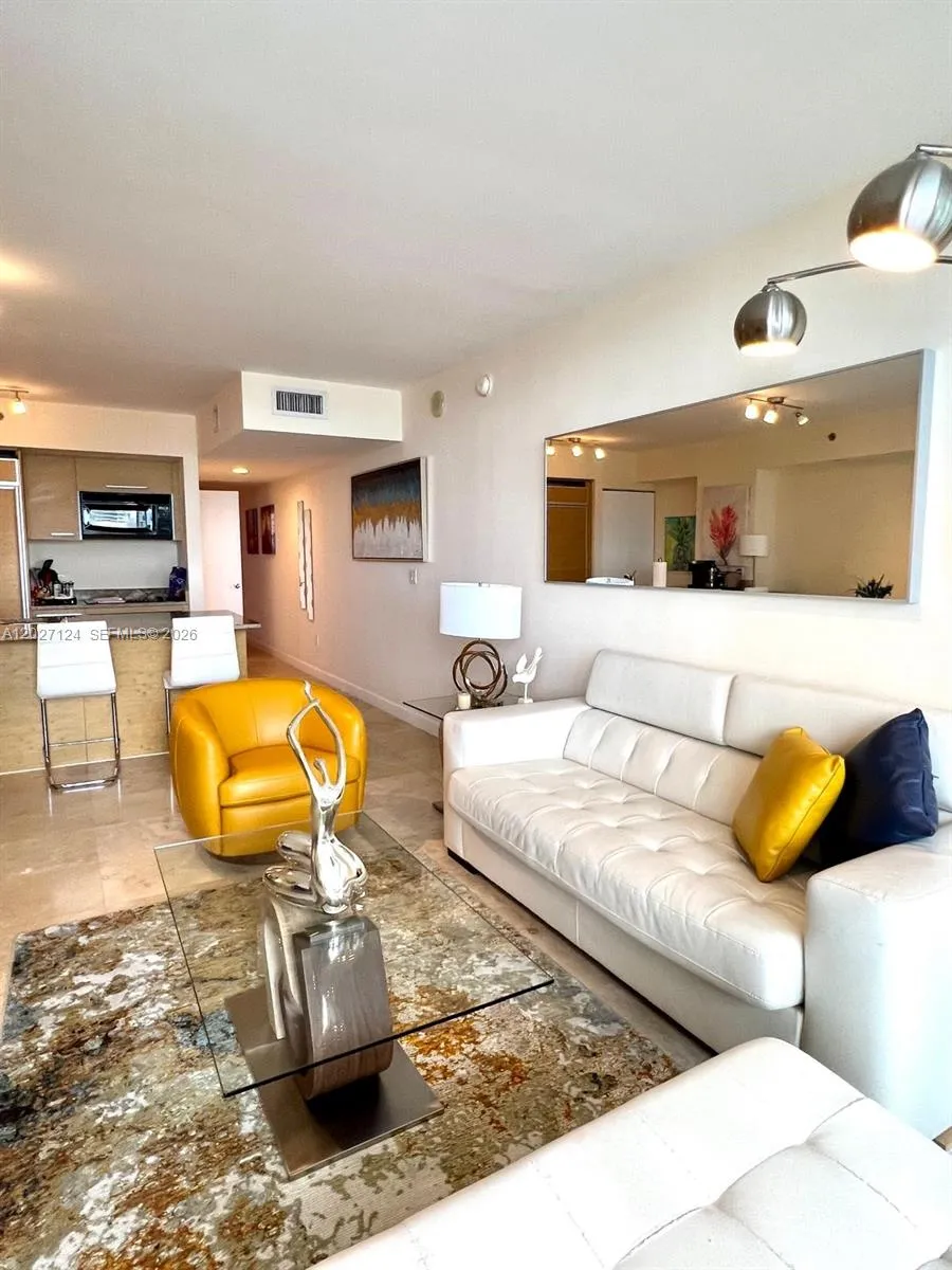 1830 S Ocean Dr #1812 Hallandale Beach, FL 33009