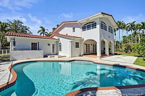1534 Palancia Ave