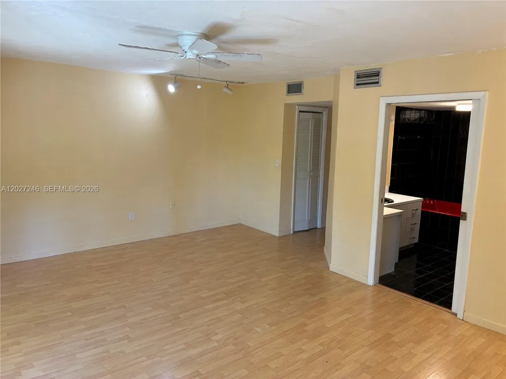 13509 NE 24th Pl North Miami, FL 33181