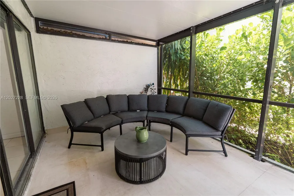 19200 NE 25th Ave #322C Miami, FL 33180