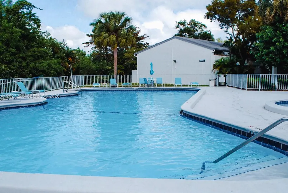 19200 NE 25th Ave #322C Miami, FL 33180