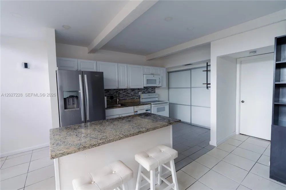 19200 NE 25th Ave #322C Miami, FL 33180