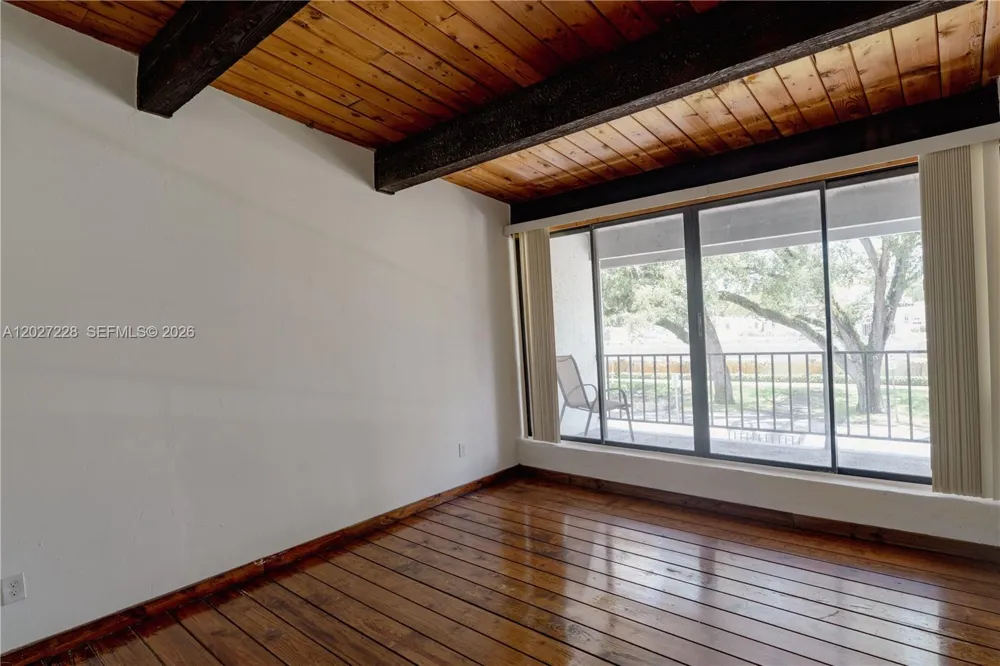 19200 NE 25th Ave #322C Miami, FL 33180