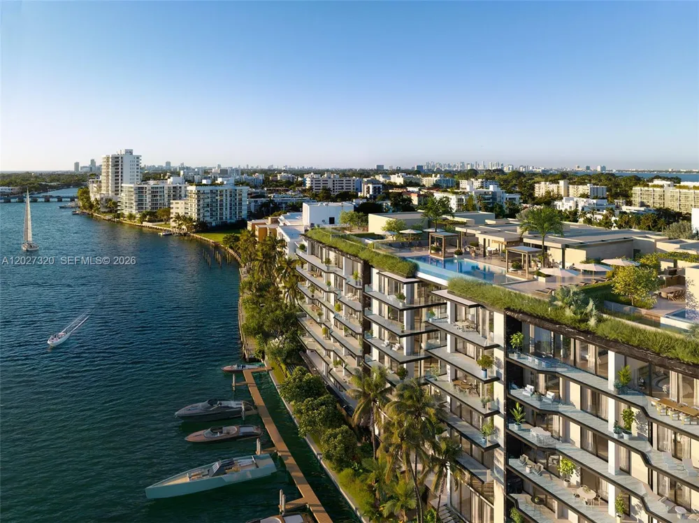 10141 E Bay Harbor Dr. #301 Bay Harbor Islands, FL 33154