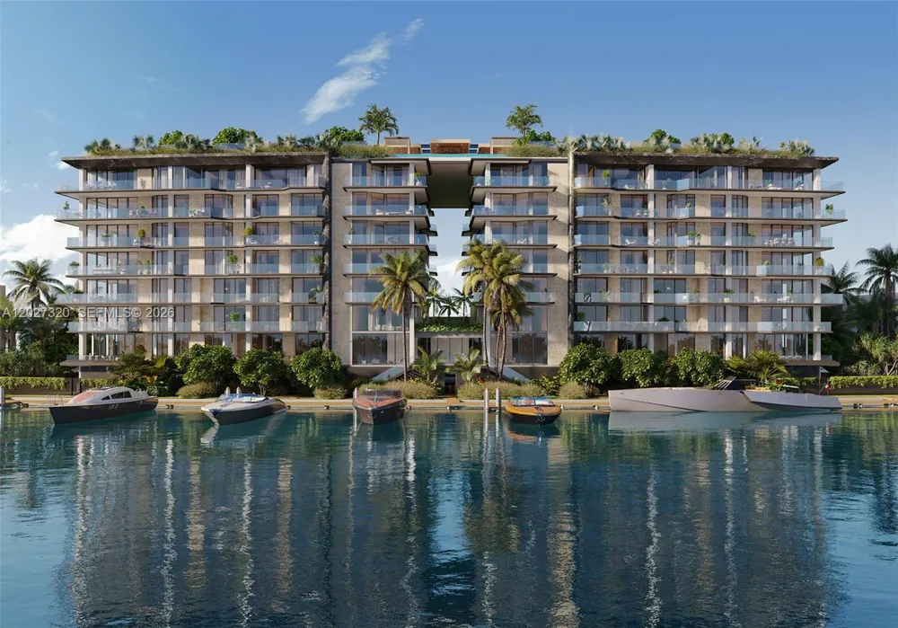 10141 E Bay Harbor Dr. #301 Bay Harbor Islands, FL 33154