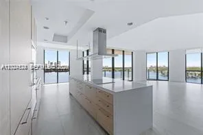 17111 Biscayne Blvd #1210 North Miami Beach, FL 33160