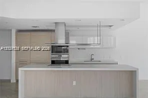 17111 Biscayne Blvd #1210 North Miami Beach, FL 33160