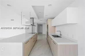 17111 Biscayne Blvd #1210 North Miami Beach, FL 33160
