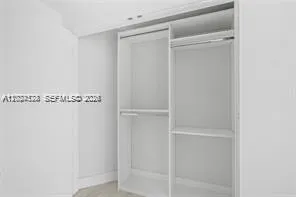 17111 Biscayne Blvd #1210 North Miami Beach, FL 33160