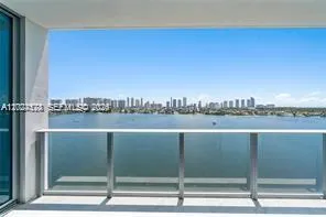 17111 Biscayne Blvd #1210 North Miami Beach, FL 33160