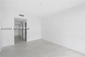 17111 Biscayne Blvd #1210 North Miami Beach, FL 33160