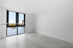 17111 Biscayne Blvd #1210 North Miami Beach, FL 33160