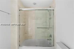 17111 Biscayne Blvd #1210 North Miami Beach, FL 33160