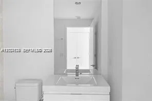 17111 Biscayne Blvd #1210 North Miami Beach, FL 33160