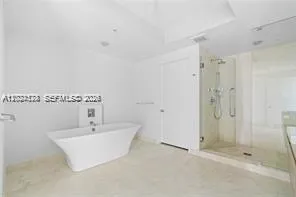 17111 Biscayne Blvd #1210 North Miami Beach, FL 33160