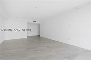 17111 Biscayne Blvd #1210 North Miami Beach, FL 33160