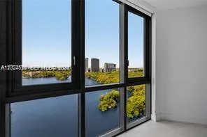 17111 Biscayne Blvd #1210 North Miami Beach, FL 33160