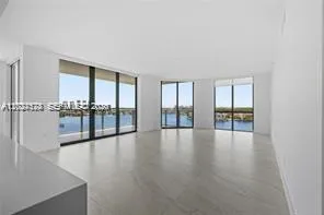 17111 Biscayne Blvd #1210 North Miami Beach, FL 33160