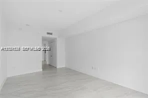 17111 Biscayne Blvd #1210 North Miami Beach, FL 33160