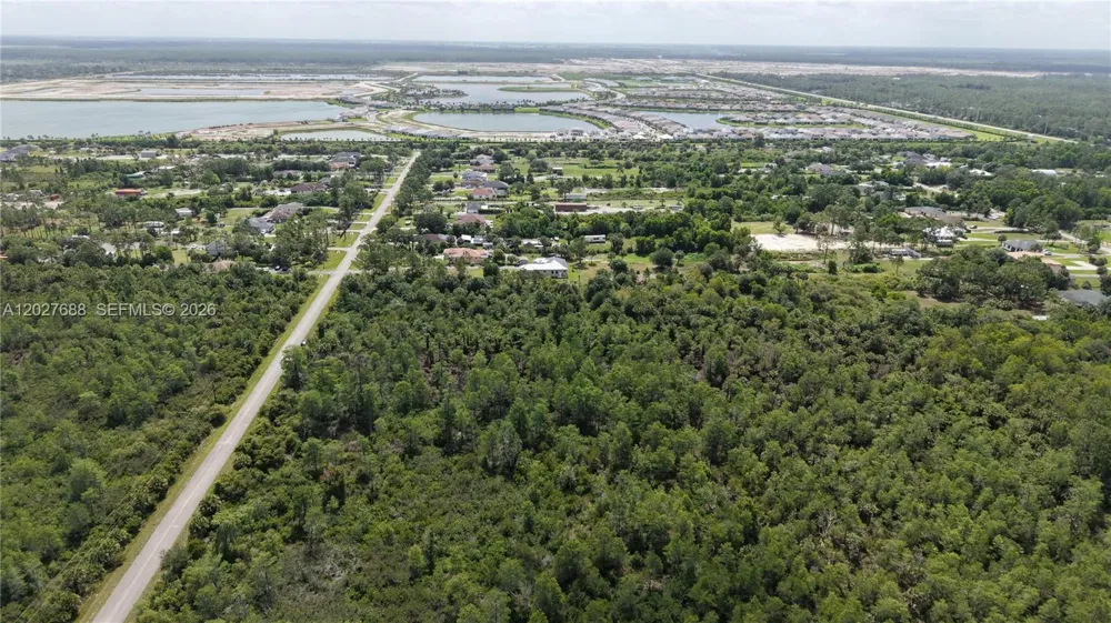 37th Avenue NE Naples, FL 34120
