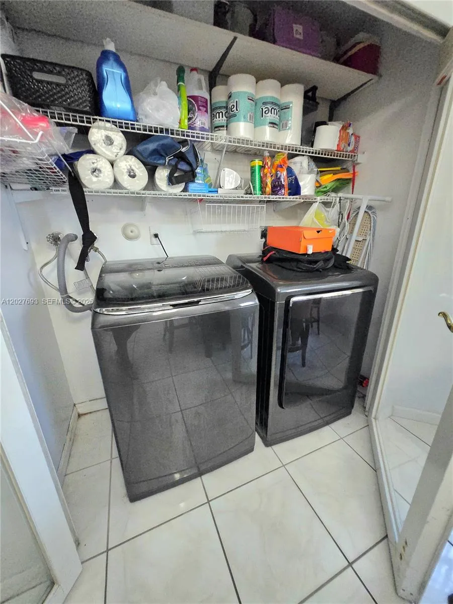 7255 NW 173rd Dr #801-8 Hialeah, FL 33015