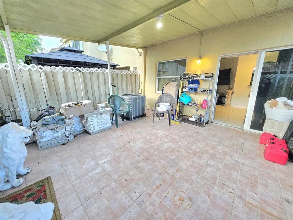 7255 NW 173rd Dr #801-8 Hialeah, FL 33015