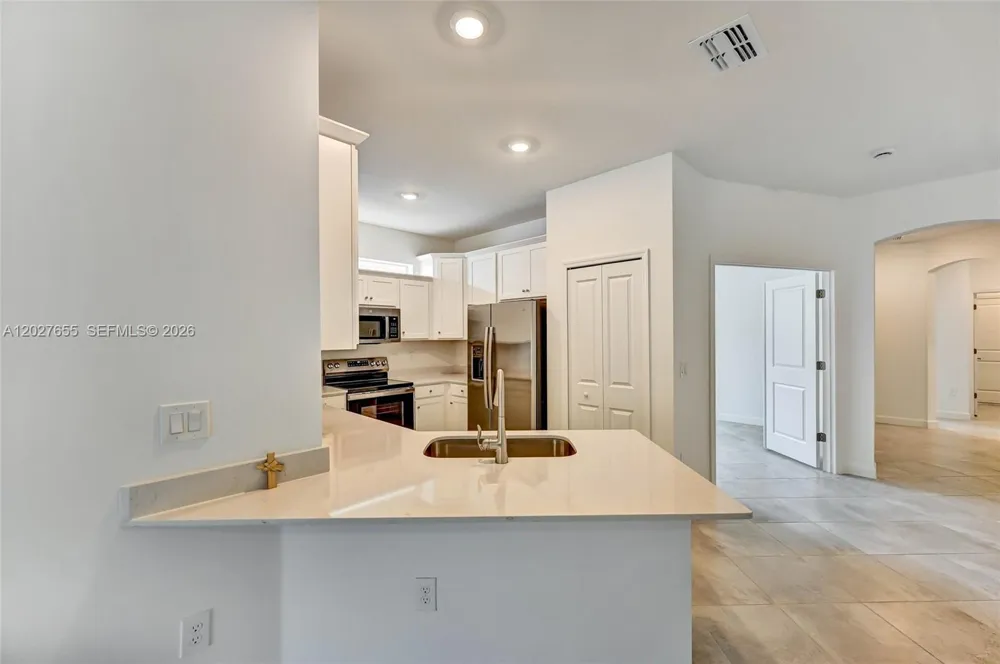20545 HAZELNUT CT #. Lehigh Acres, FL 33936