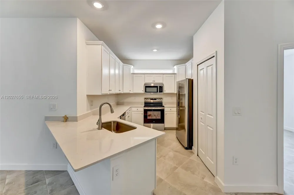 20545 HAZELNUT CT #. Lehigh Acres, FL 33936