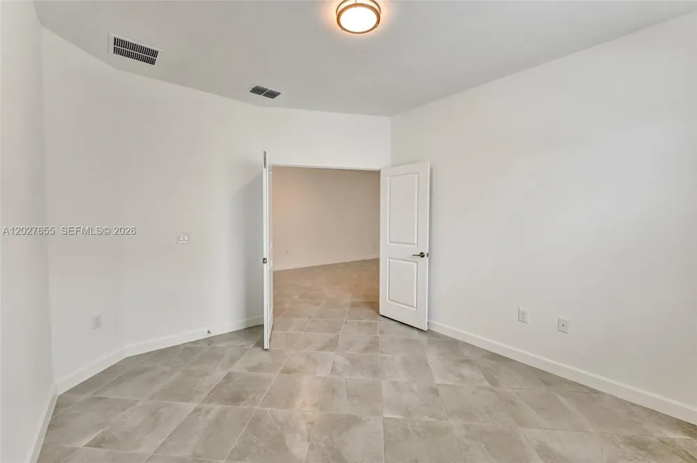 20545 HAZELNUT CT #. Lehigh Acres, FL 33936