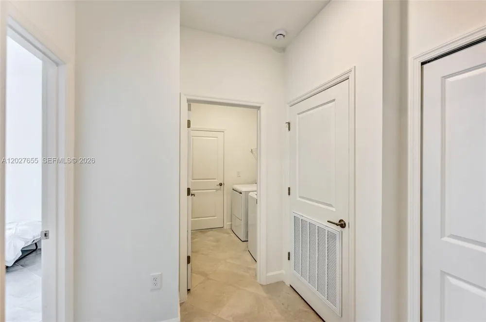 20545 HAZELNUT CT #. Lehigh Acres, FL 33936
