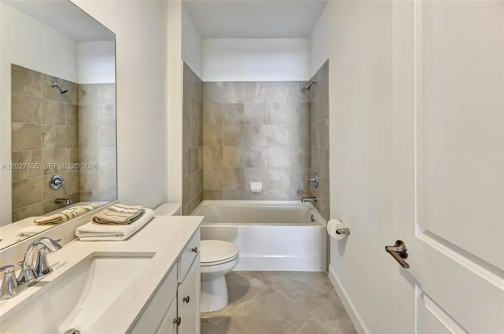 20545 HAZELNUT CT #. Lehigh Acres, FL 33936