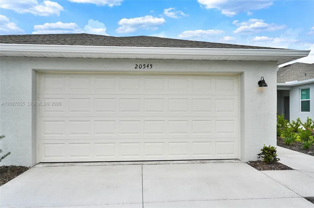 20545 HAZELNUT CT #. Lehigh Acres, FL 33936
