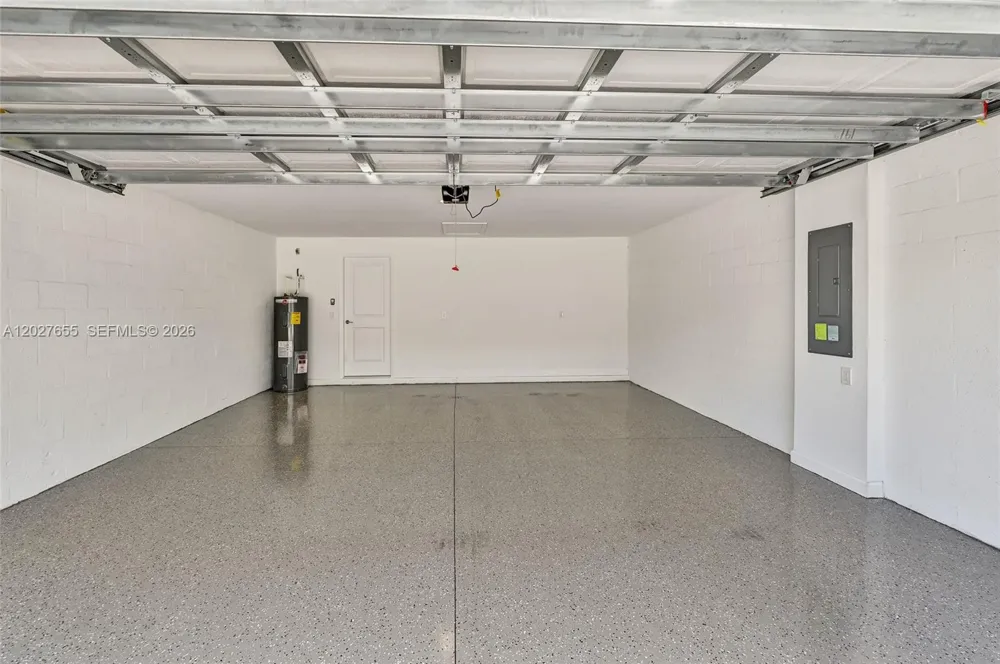 20545 HAZELNUT CT #. Lehigh Acres, FL 33936