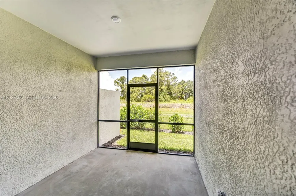 20545 HAZELNUT CT #. Lehigh Acres, FL 33936