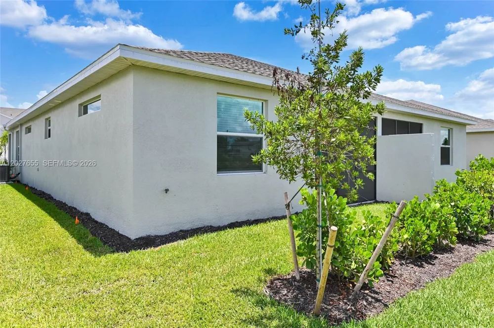 20545 HAZELNUT CT #. Lehigh Acres, FL 33936