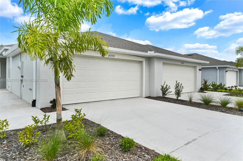 20545 HAZELNUT CT #. Lehigh Acres, FL 33936
