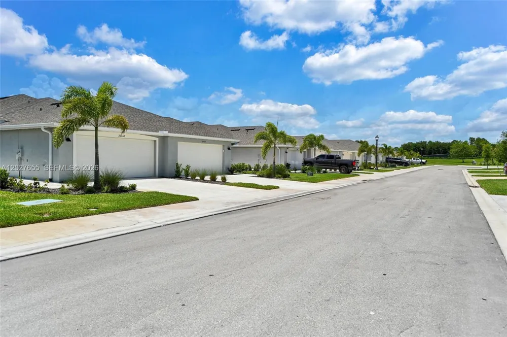 20545 HAZELNUT CT #. Lehigh Acres, FL 33936