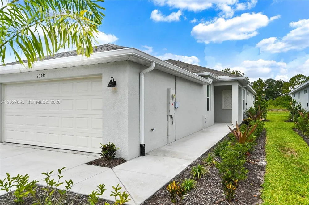 20545 HAZELNUT CT #. Lehigh Acres, FL 33936