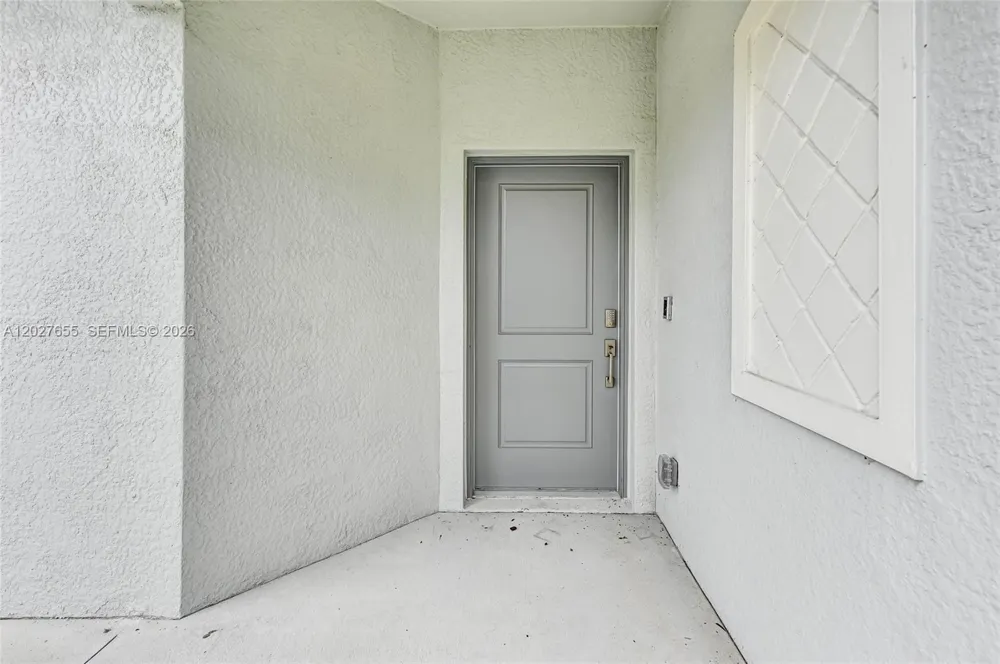 20545 HAZELNUT CT #. Lehigh Acres, FL 33936