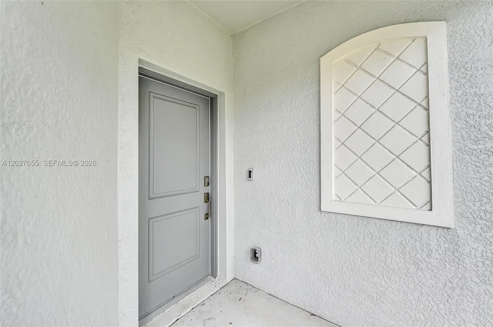 20545 HAZELNUT CT #. Lehigh Acres, FL 33936