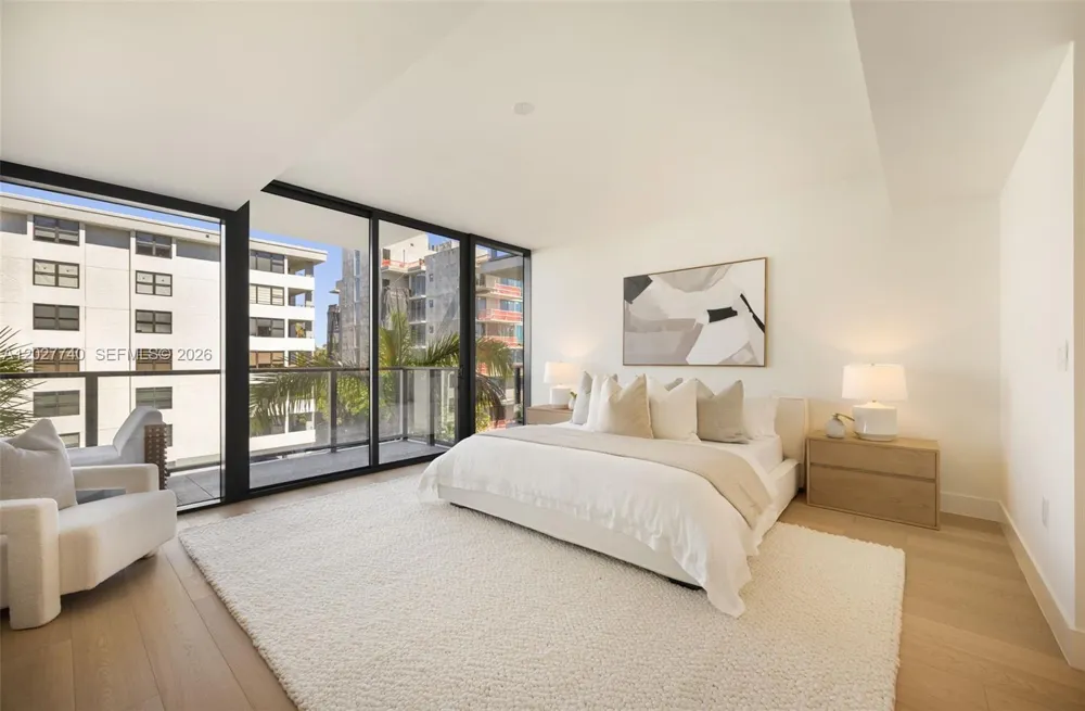 1177 Kane Concourse #404 Bay Harbor Islands, FL 33154