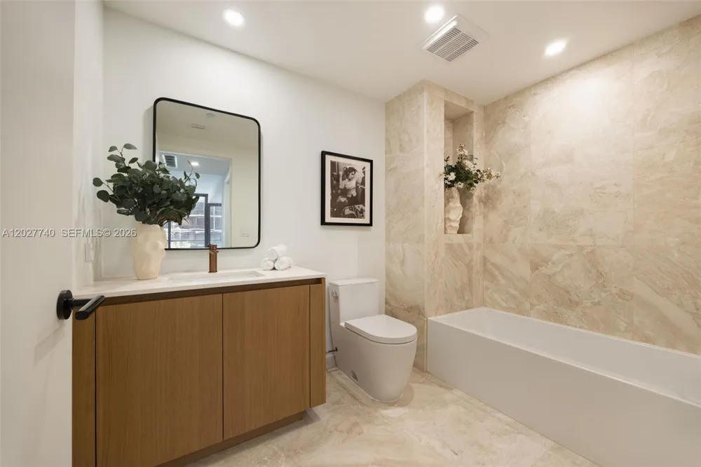 1177 Kane Concourse #404 Bay Harbor Islands, FL 33154