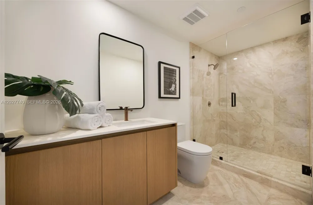1177 Kane Concourse #404 Bay Harbor Islands, FL 33154