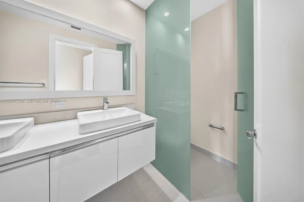 6310 NW 103rd Pl #202 Doral, FL 33178