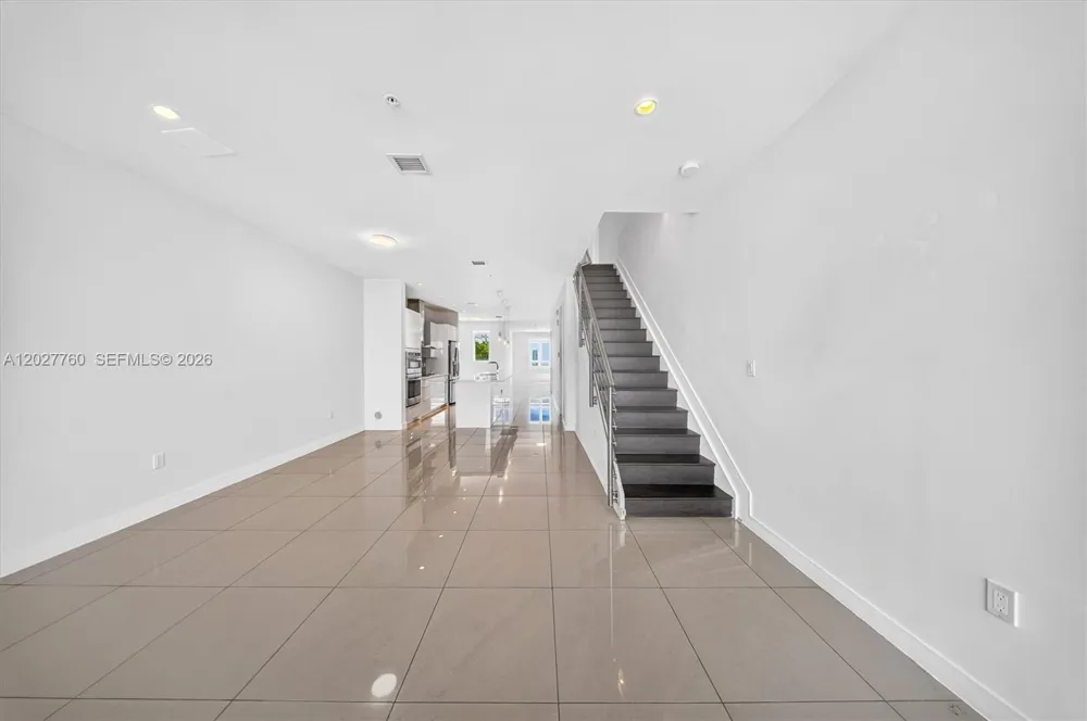 6310 NW 103rd Pl #202 Doral, FL 33178