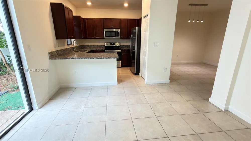 3342 W 104th Ter Hialeah, FL 33018