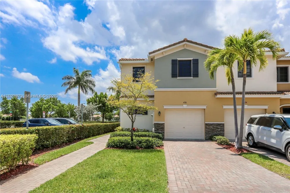 476 NE 194th Ter Miami, FL 33179