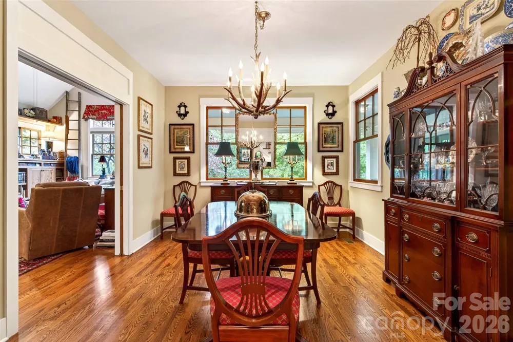 52 Cheshire Drive Black Mountain, NC 28711