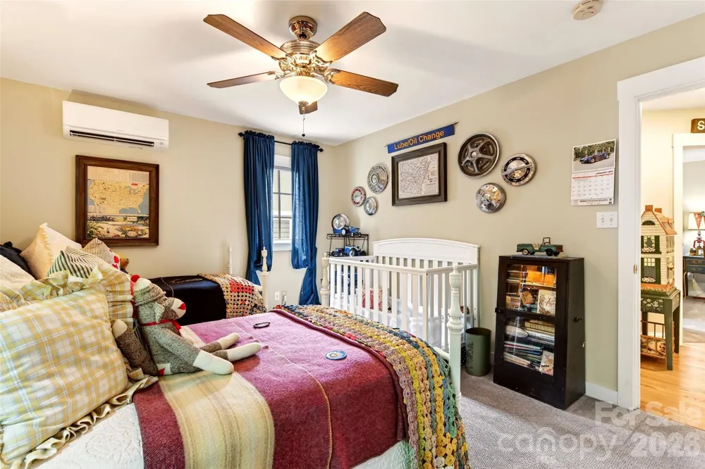 52 Cheshire Drive Black Mountain, NC 28711